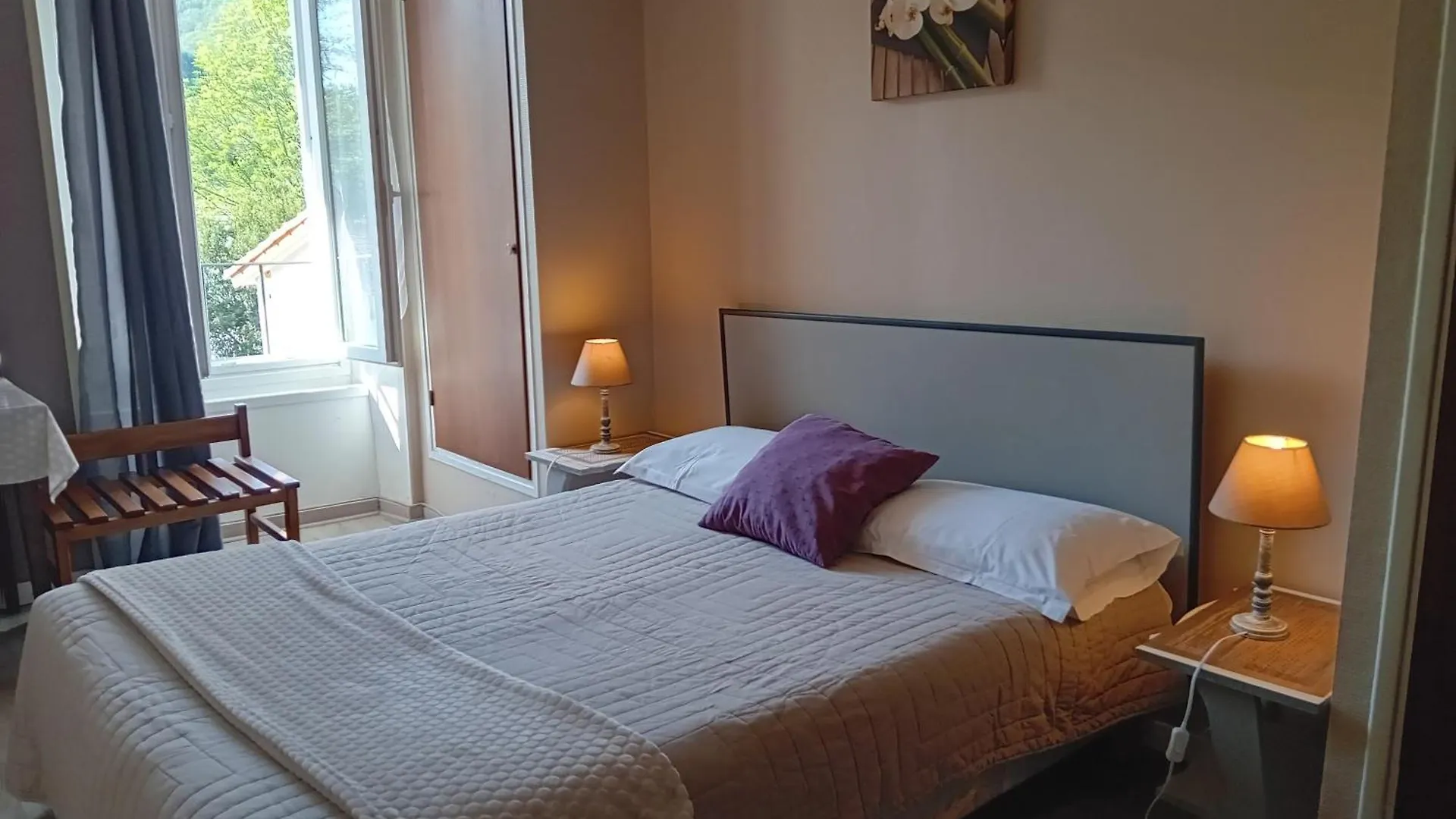 Hotel Hôtel La Gravenne Thueyts