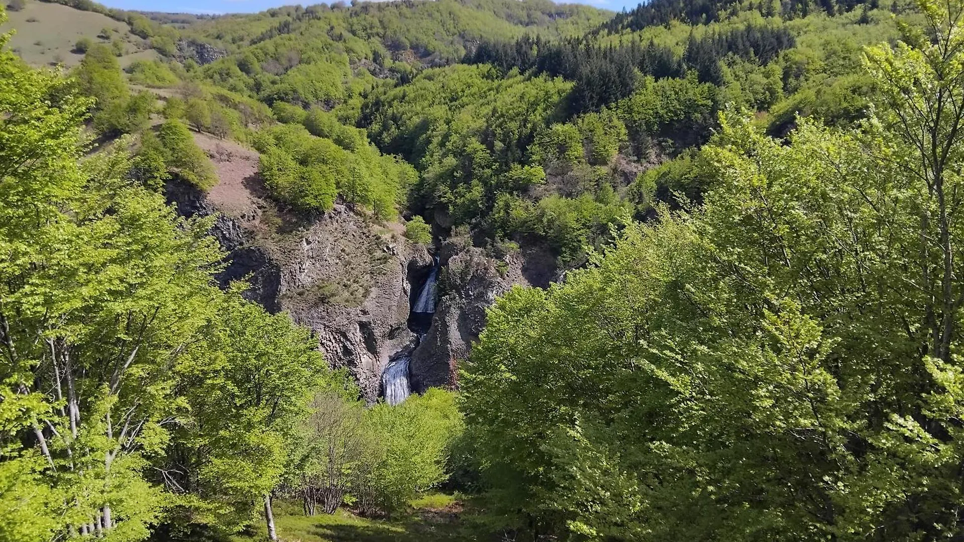 Hotel La Gravenne Thueyts 2*,