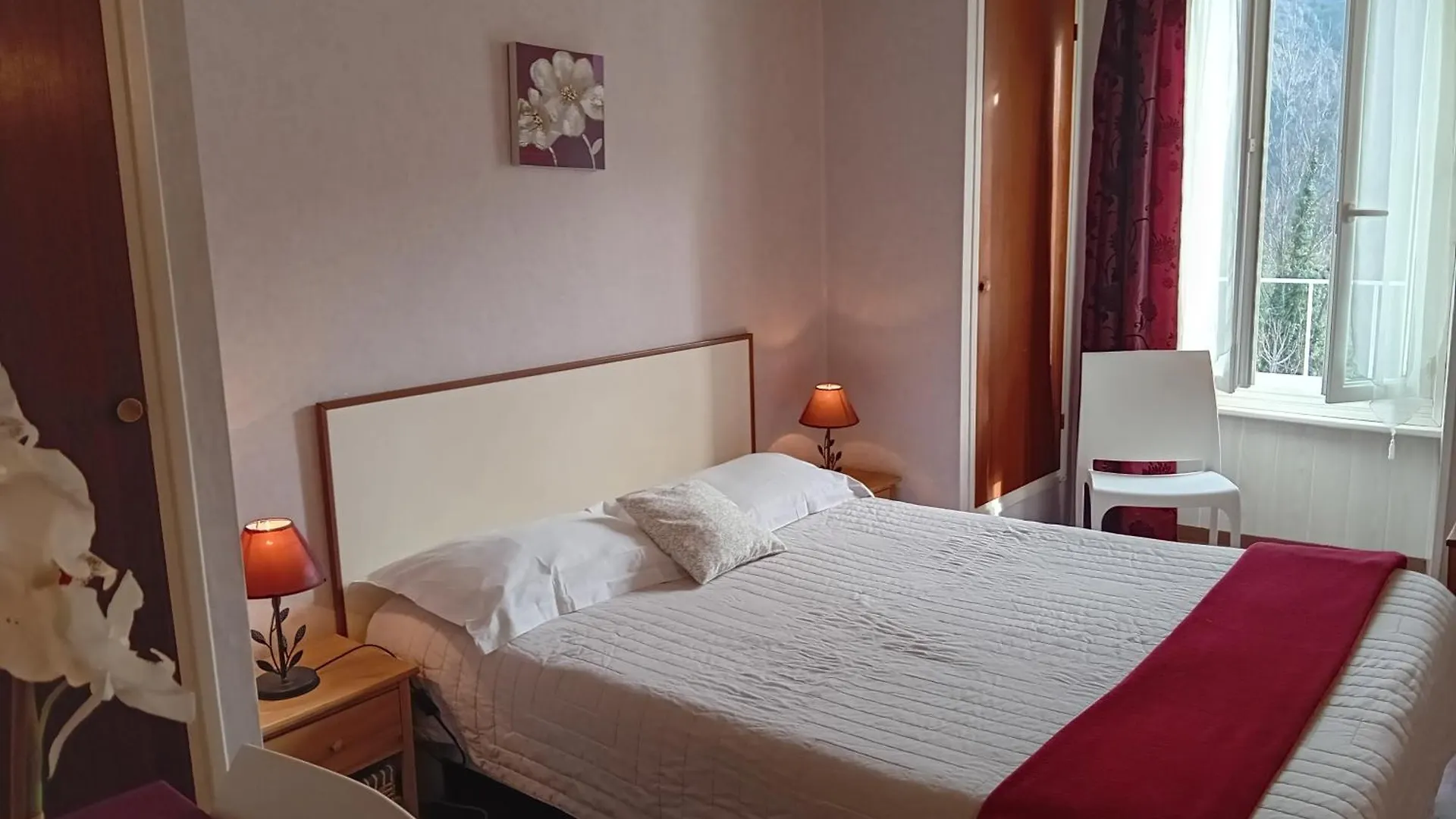 Hotel Hôtel La Gravenne Thueyts