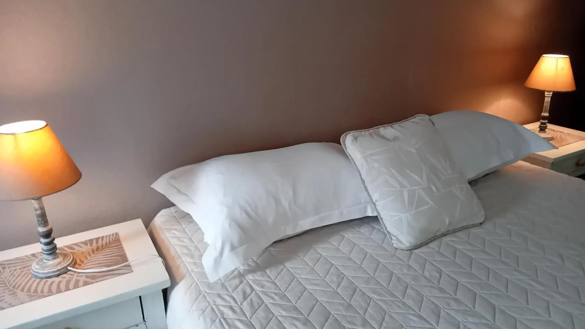 Hotel La Gravenne Thueyts 2*,  France