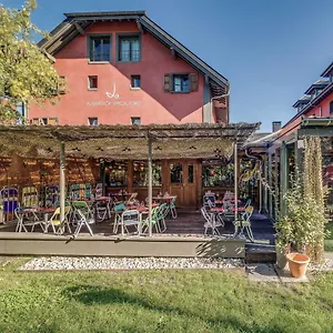 La Maison Rouge 3* Hotel