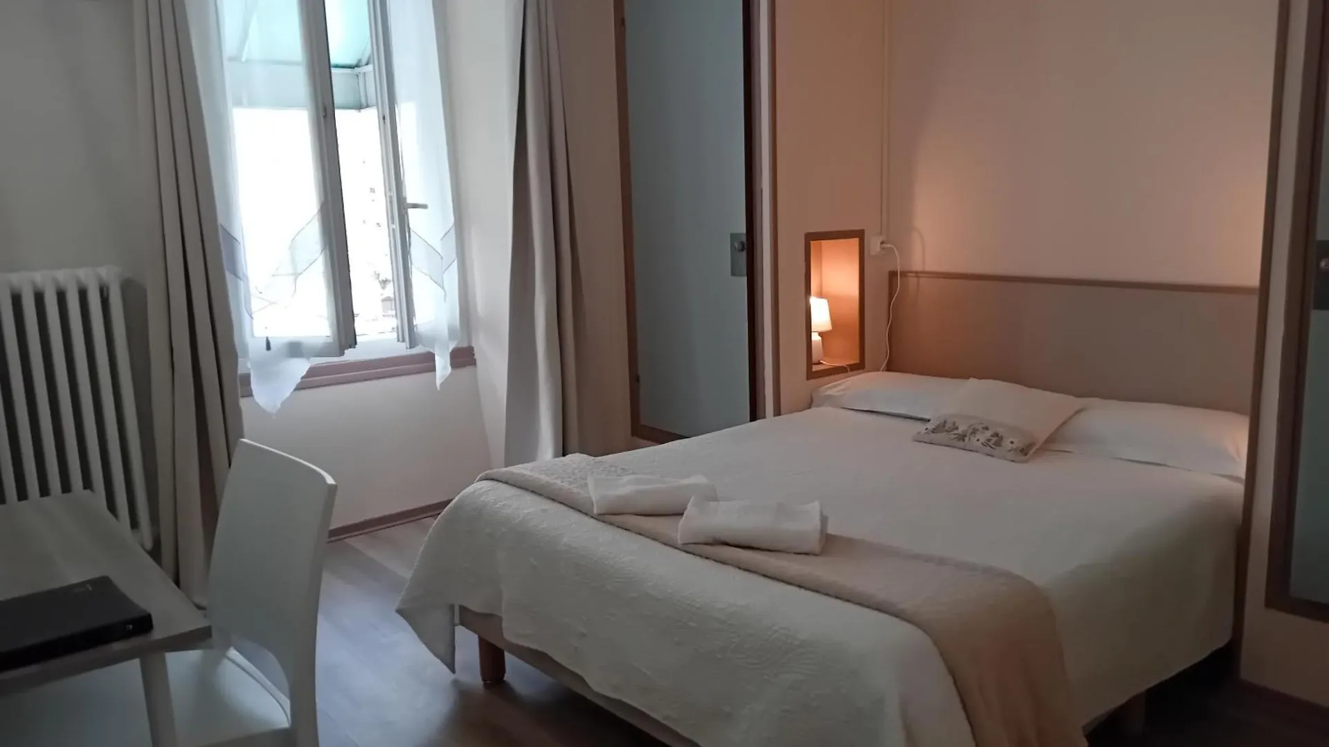 Hotel La Gravenne Thueyts 2*,